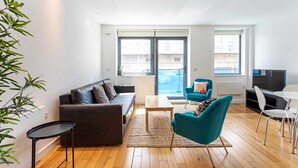 Basic Apartment, 1 Double Bed | Interior - Tower Hill Residence II (London)