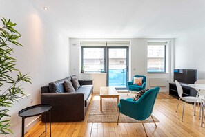 Basic Apartment, 1 Double Bed | Interior - Tower Hill Residence II (London)