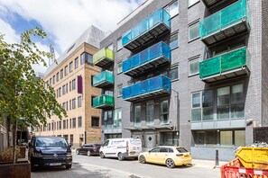 Basic Apartment, 1 Double Bed | Exterior - Tower Hill Residence II (London)