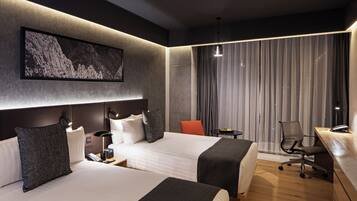 Minibar, bàn, truy cập Internet không dây miễn phí