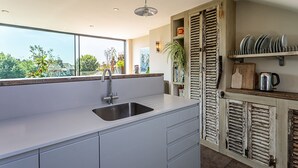 Apartemen Basic, 1 Tempat Tidur Double | Dapur pribadi