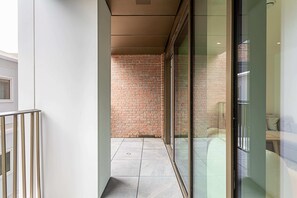 基础公寓, 多张床 | 浴室 | 淋浴设施、毛巾、肥皂、洗发水