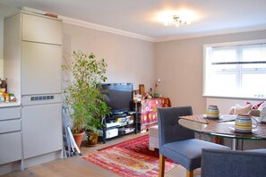 基础公寓, 多张床 | 用餐