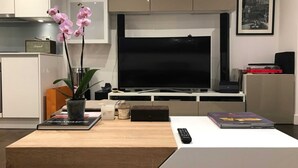 Basic House, Multiple Beds | Interior - Stunning & Luxurious Four Bedroom Mews House (London)