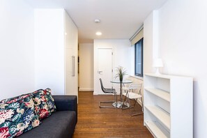 Apartament bàsic, 1 llit doble | Interior