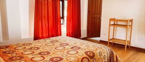 Ropa de cama de alta calidad, cubrecamas y colchones con pillow-top