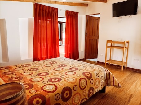 Superior Room | Premium bedding, down comforters, pillowtop beds, free WiFi. Kantu Hospedaje