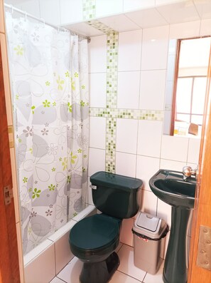 Phòng đôi | Phòng tắm | Buồng tắm vòi sen, vòi sen thủy lực, đồ dùng nhà tắm miễn phí 