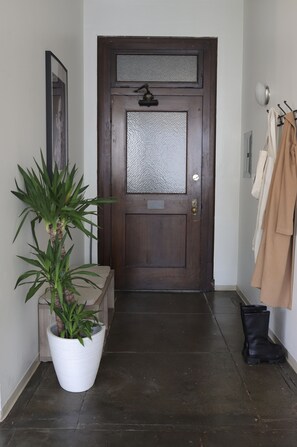 Interior - Chic Sanctuary in the Heart of Downtown (Los Angeles)