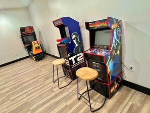 Spielezimmer