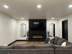 Smart-TV, Kamin