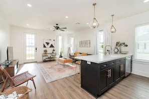 Interior - HiSTORIC DOWNTOWN HAMMOND CONDO 2 bed, 2 bath (Hammond)