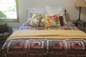 3 slaapkamers, een bureau, een strijkplank/strijkijzer, gratis wifi