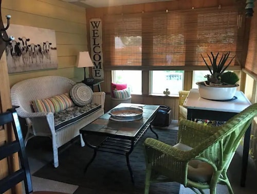 The Gathering Place, rent the entire home