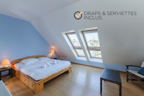 3 bedrooms, iron/ironing board, free WiFi, bed sheets - Ty Mor Bras - Family house at 2 steps from the beach (Ploudalmézeau)