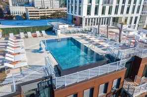 Outdoor pool - 2BD/Austin - Full Kitchen, W/D, Balcony, Fire Pit! (Austin)
