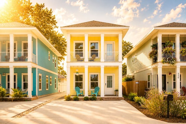 Exterior - Casa del Sole • Downtown • 3 Ensuites • Pets OK (Pensacola)
