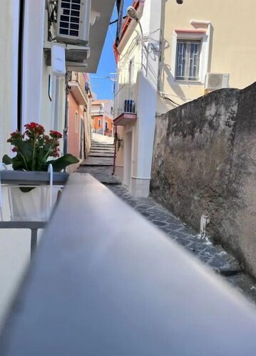 Casa 'da Annunziata' few steps from the sea