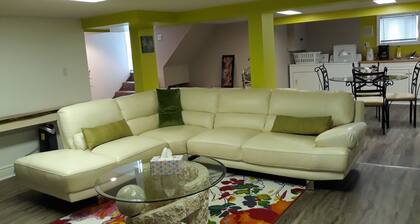 Paradise Homes - Beautiful 2-bedroom basement unit