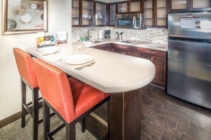 Fridge, microwave, dishwasher, toaster