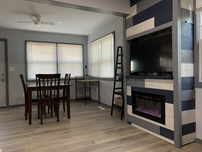 Cheerful newly remodeled 1-bedroom with fireplace