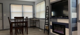 Cheerful newly remodeled 1-bedroom with fireplace