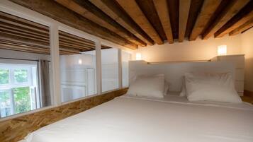 1 chambre, fer et planche à repasser, accès Internet, draps fournis