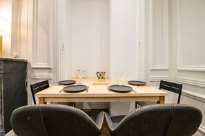 Dining - Le Chavannes-Ecrin élégant & Cosy- Pentes X Rousse (Lyon)
