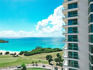 Exterior - A-201 Cozy 1 bedroom condo facing the beautiful Mullet Bay Beach (Cupecoy)