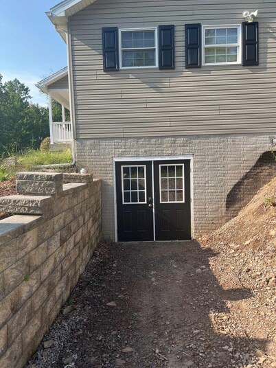 Cozy 2 bedroom suite with private entrance and continental breakfast.