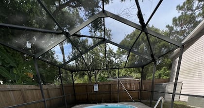 Bahama Behms HEATED Pool House by the Marina