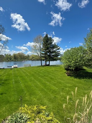 المنطقة المحيطة بالمنشأة