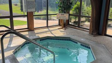 Innenpool, Außenpool