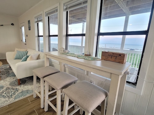 Stunning Oceanfront Beach House near Holly Beach w/balcony & awesome beach decor