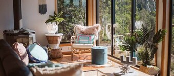 Black Wattle Coastal Retreat