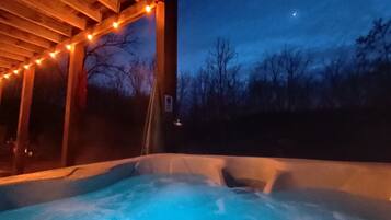 Bain à remous extérieur