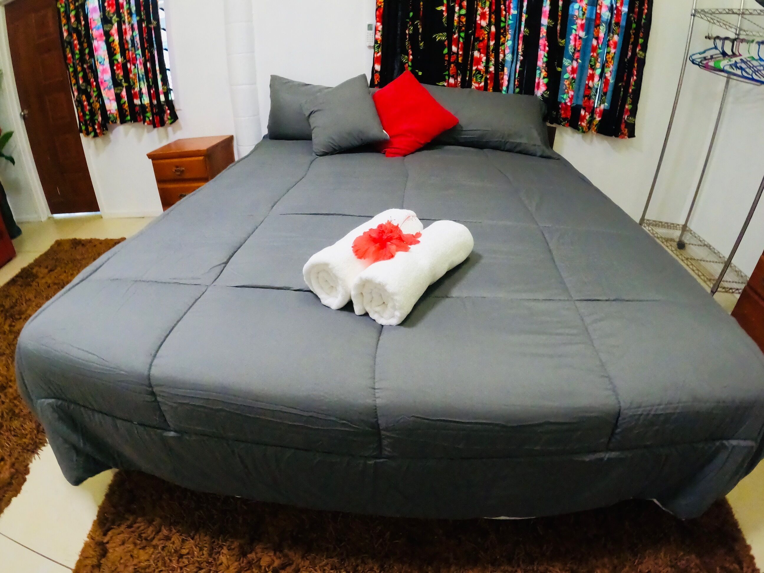 3 bedrooms, iron/ironing board, free WiFi, bed sheets