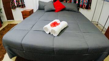 3 bedrooms, iron/ironing board, free WiFi, bed sheets