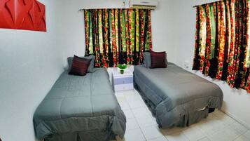 3 Schlafzimmer, Bügeleisen/Bügelbrett, kostenloses WLAN, Bettwäsche