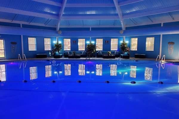 Piscina coperta, piscina all'aperto