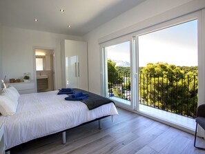 3 Schlafzimmer, Reisekinderbett, kostenloses WLAN