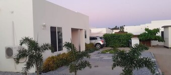 Conny's Inn Home