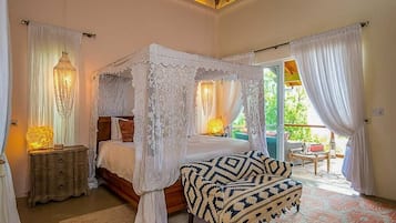 5 habitaciones, tabla de planchar con plancha, cuna de viaje y internet