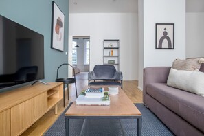 Fernseher, Stereoanlage