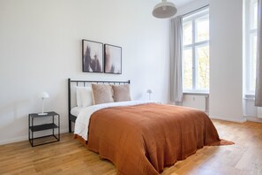 4 Schlafzimmer, Bügeleisen/Bügelbrett, WLAN, Bettwäsche