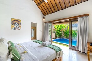 2 bedrooms, in-room safe, iron/ironing board, free WiFi - Villa Alamanda, central and close to restaurants (Bali)