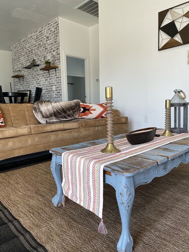 Ranch Style GuestHouse w Pool Access Close to NAT’L PARKS