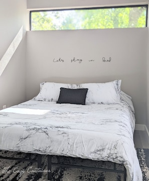 1 habitación, escritorio, tabla de planchar con plancha y wifi gratis