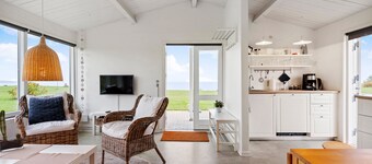 Cozy 2-bedroom J Seaside Escape at Summerhouse
