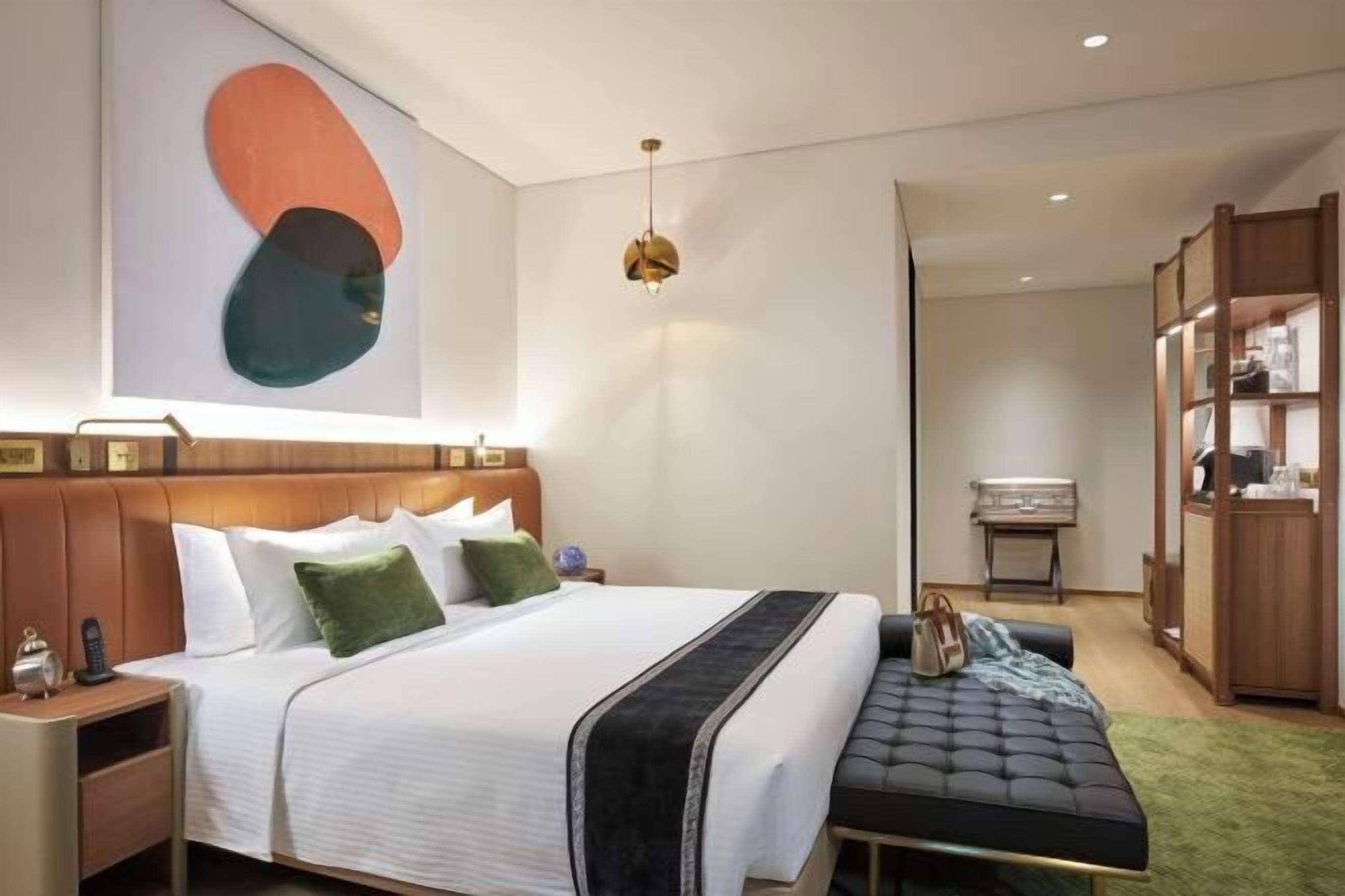 Artículos del minibar gratis y caja de seguridad en la habitación 